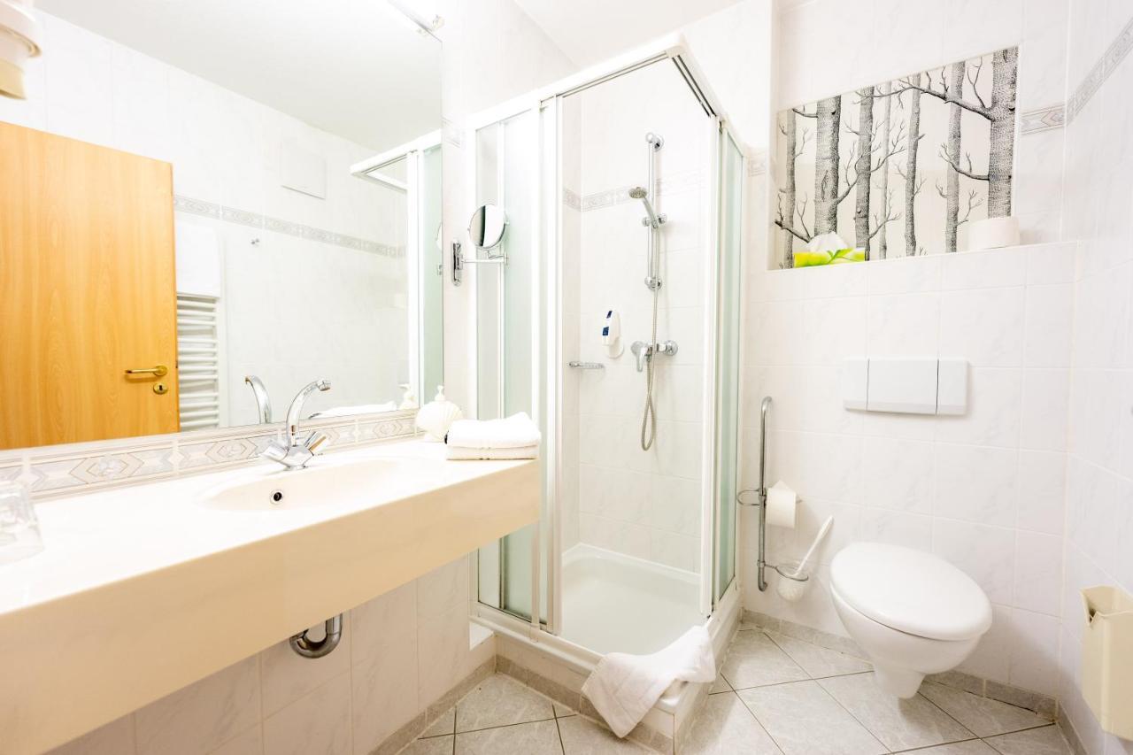 Waldhotel Kurfuerst Kaisersesch エクステリア 写真