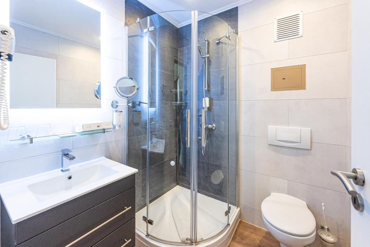 Waldhotel Kurfuerst Kaisersesch エクステリア 写真