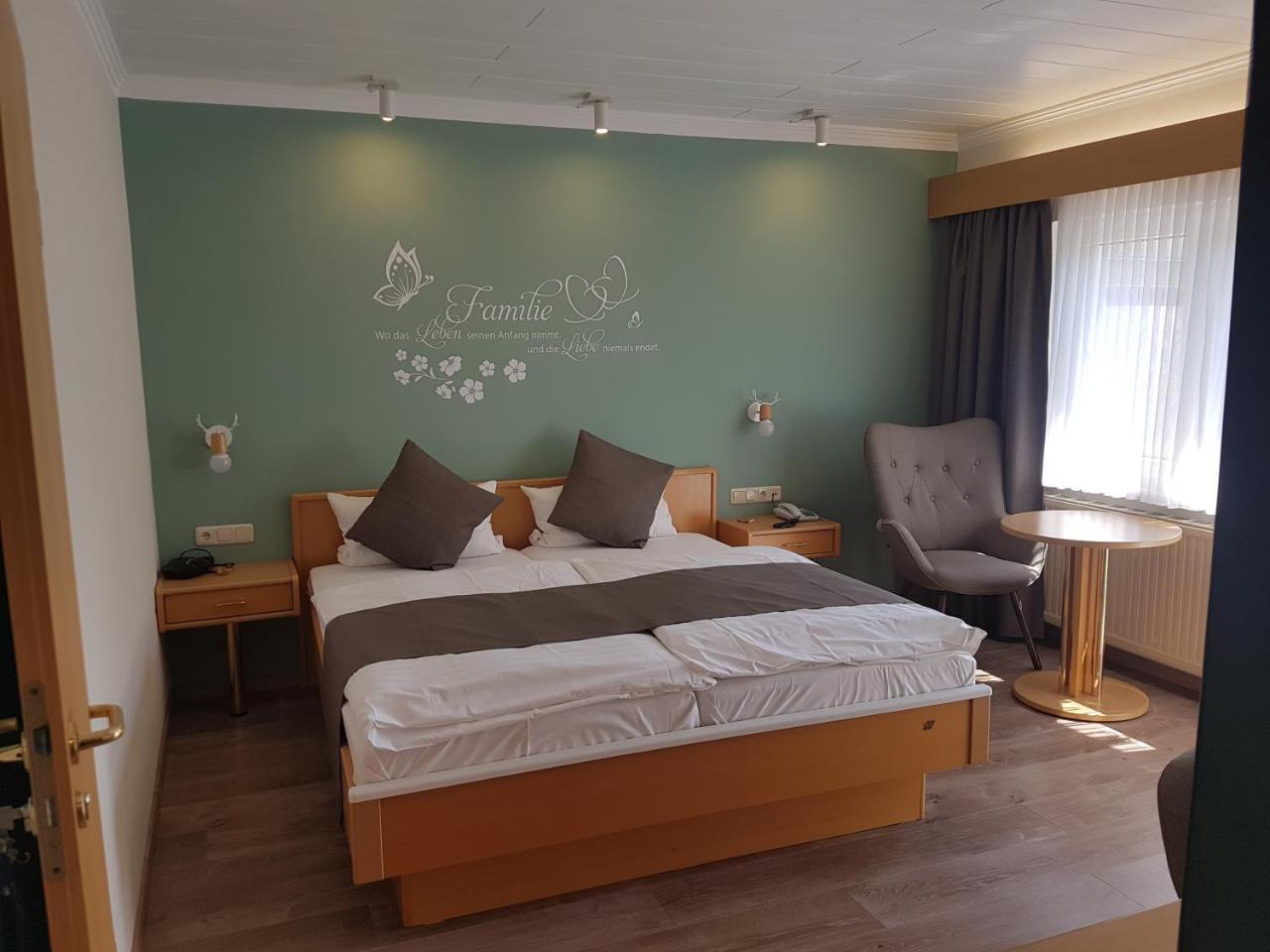 Waldhotel Kurfuerst Kaisersesch エクステリア 写真